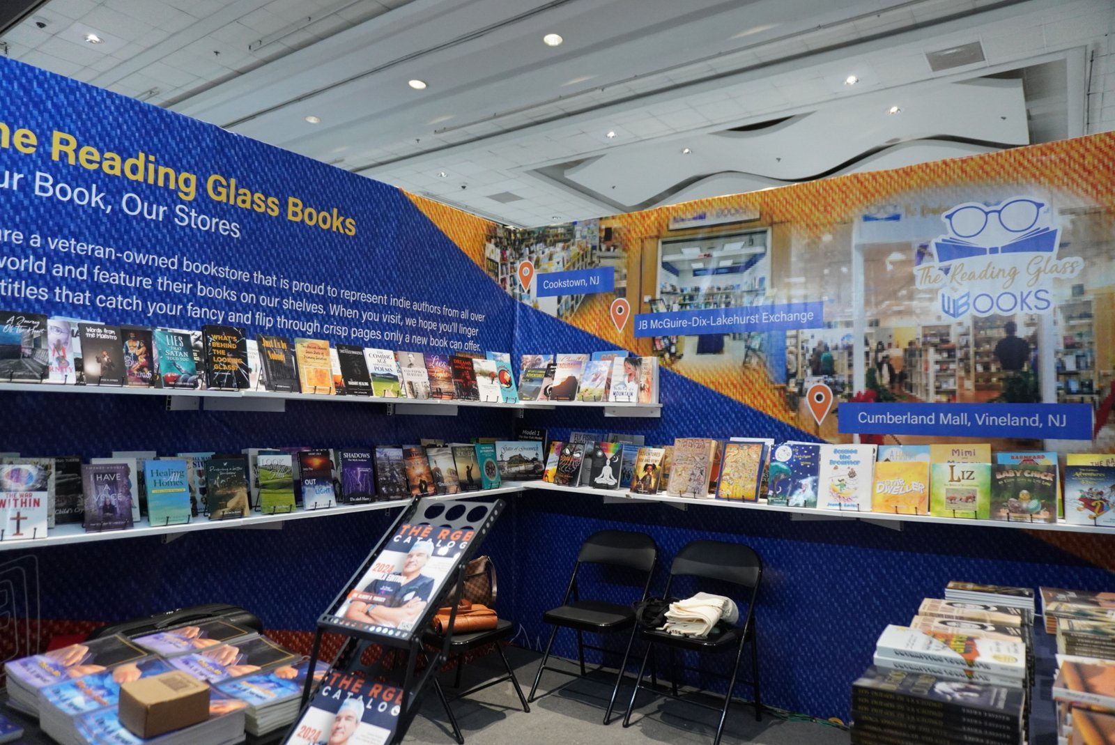 Read more about the article The Reading Glass Books Rejoins the Global Stage at the 2024 Manila International Book Fair